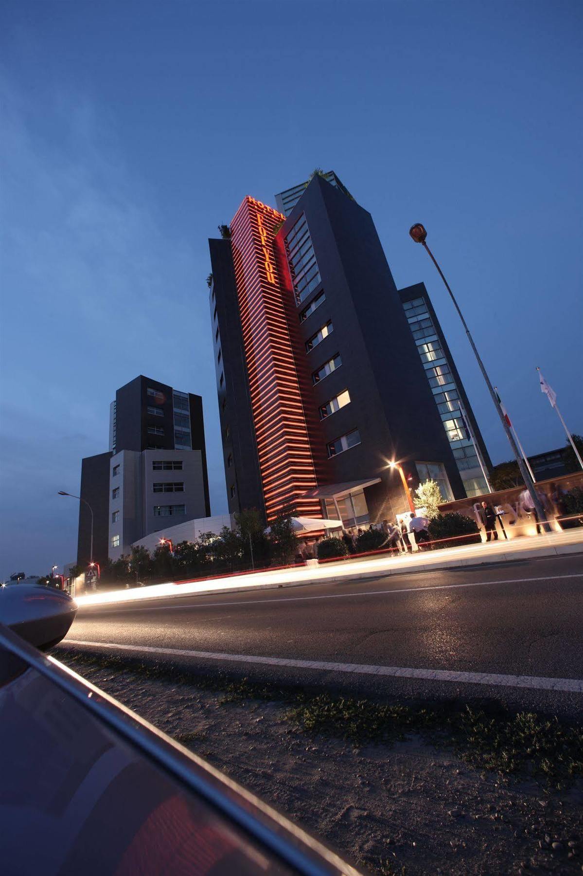 Hotel For You Cernusco Sul Naviglio Dış mekan fotoğraf