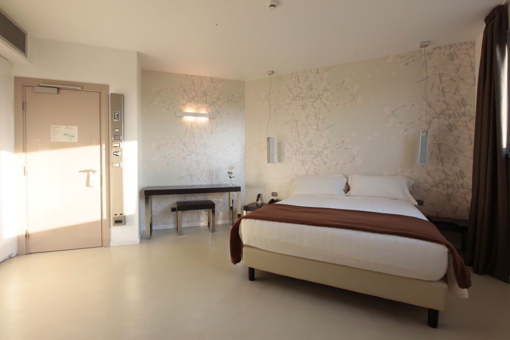 Hotel For You Cernusco Sul Naviglio Dış mekan fotoğraf